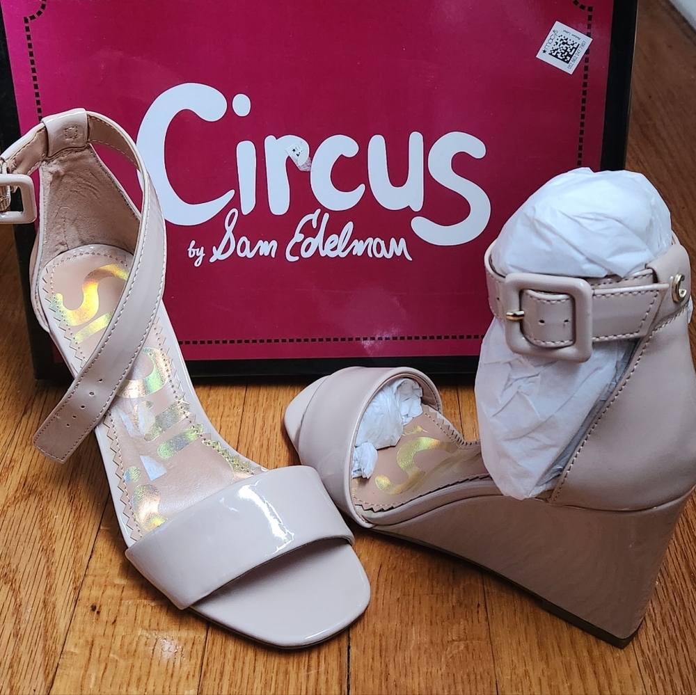 Rose color wedge sandal size 5 1/2
